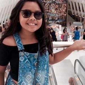 Meet your Posher, Denise